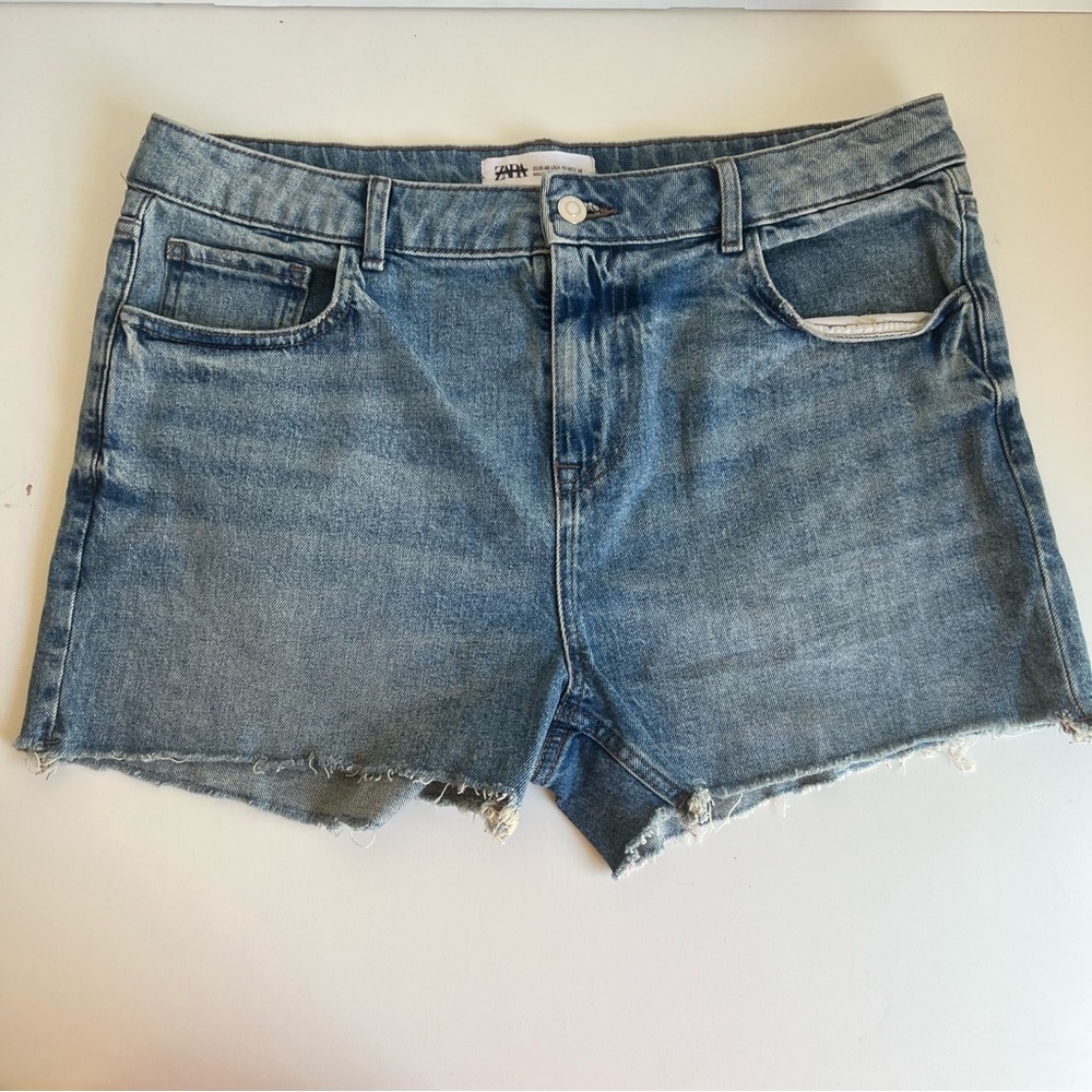 Zara Denim Shorts - Size 16